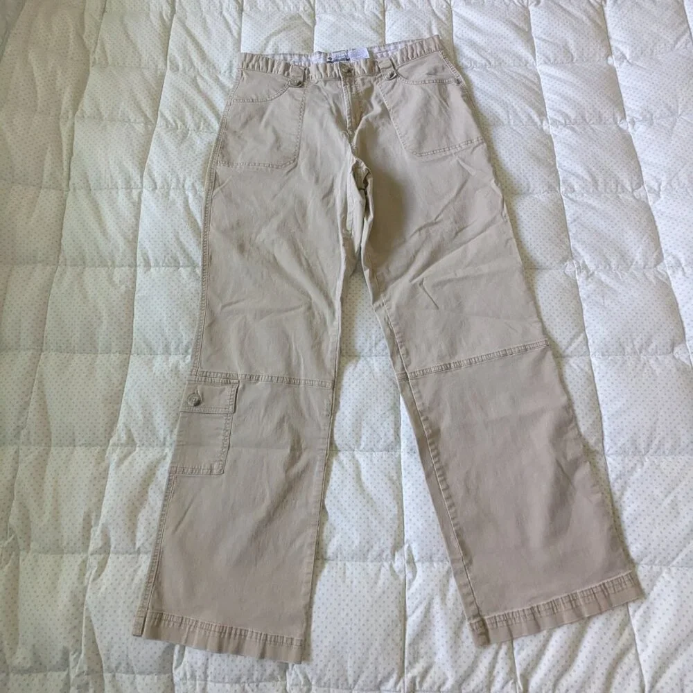 Columbia Sportswear cargo pants - Picture 2 of 7